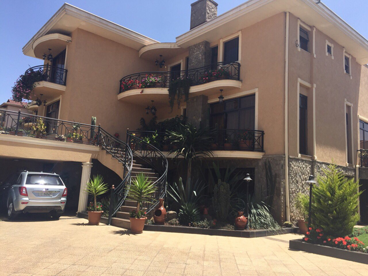 House Built By Helmes