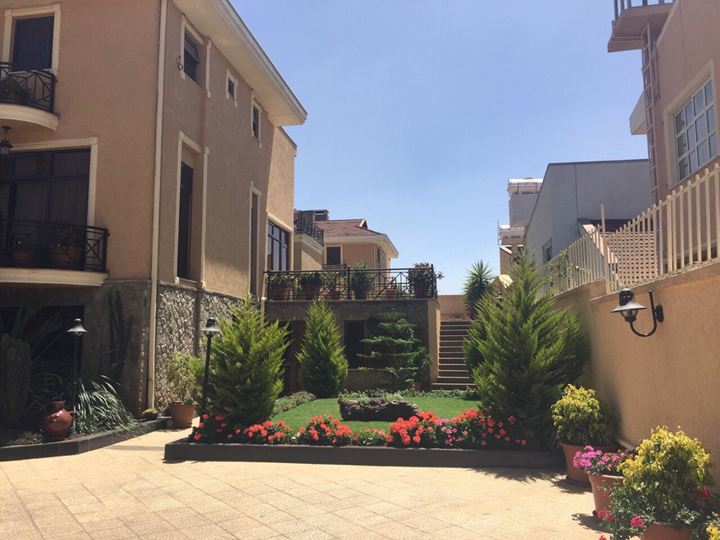 House Built By Helmes